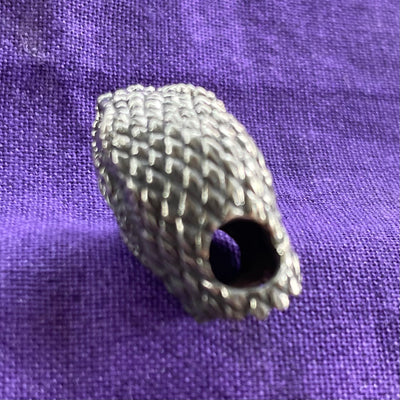 Serpent paracord bead