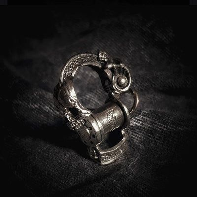 Skull catapult shackle from Covenant gears