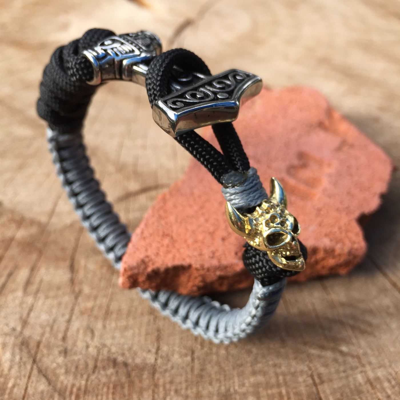 Thin Mjölnir microcord bracelet