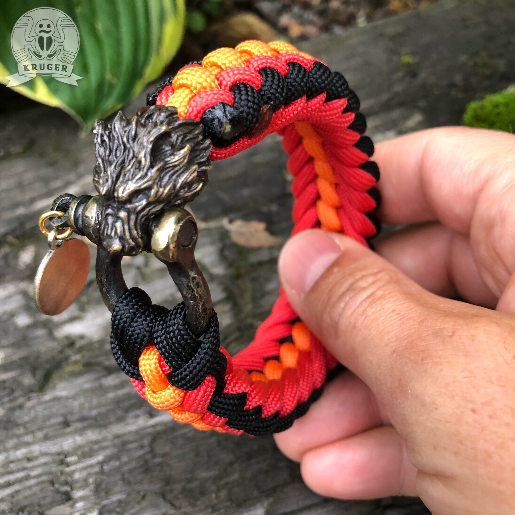  CooB EDC Paracord Buckle Shackle Clasp Lock Bead Celtic Wolf  Fenrir Wolverine - Luxury Metal Hand-Casted Buckles Shackles for Custom Paracord  Bracelet Bracelets Making : Handmade Products