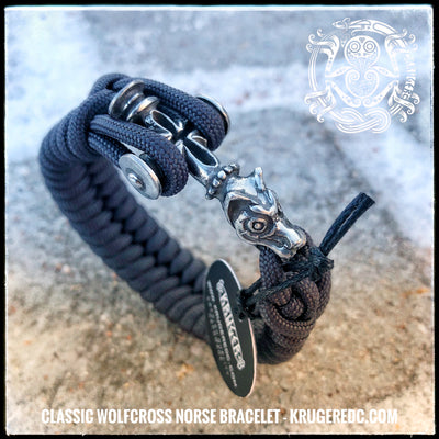 The Wolfcross paracord bracelet